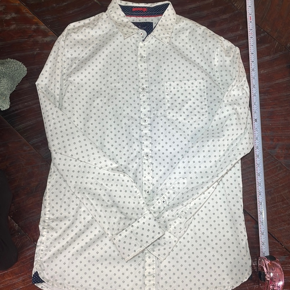 Long sleeve Across the pond Buttoned down